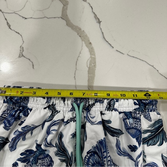 Agua María Men's Tropical Sea Life Swim Trunks - Size Large - Picture 8 of 12